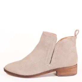 Kelly Chelsea Boots